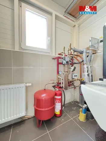 Pronájem obchodního prostoru, Třebíč - Nové Město, Brněnská, 293 m2