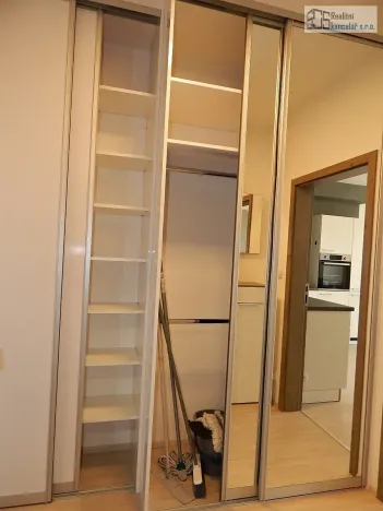 Pronájem bytu 1+kk, Brno, Střední, 38 m2