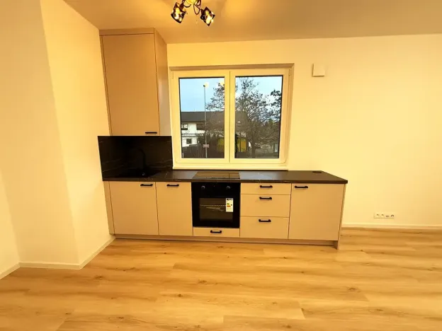 Pronájem bytu 3+kk, Praha - Horní Měcholupy, Milánská, 68 m2