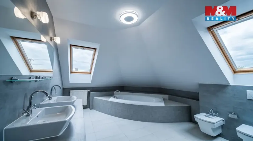 Prodej rodinného domu, Olomouc - Nemilany, Lidická, 350 m2
