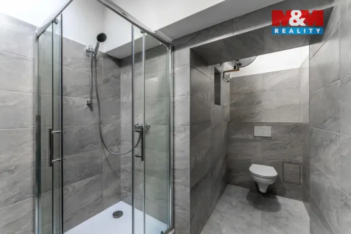Pronájem bytu 1+kk, Praha - Vysočany, Novovysočanská, 38 m2