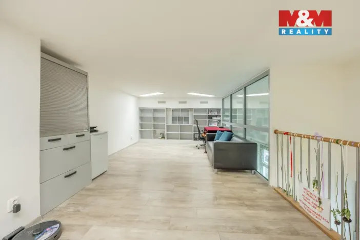 Pronájem obchodního prostoru, Praha - Smíchov, Staropramenná, 48 m2