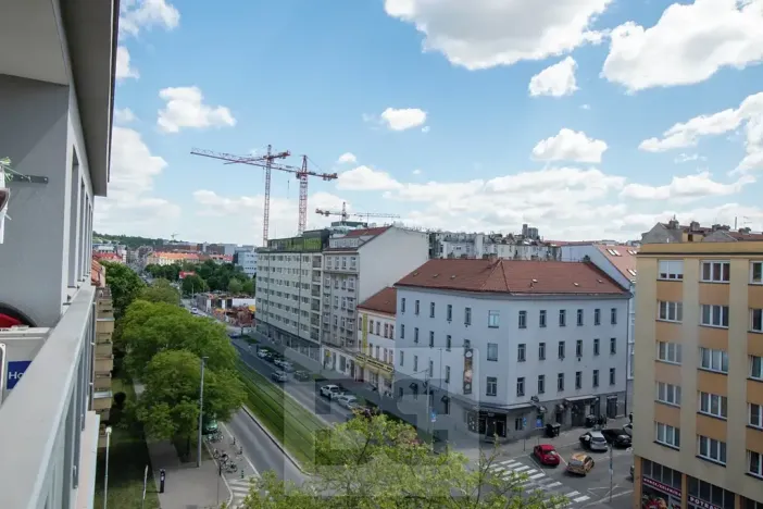 Pronájem bytu 3+kk, Praha - Libeň, Sokolovská, 70 m2