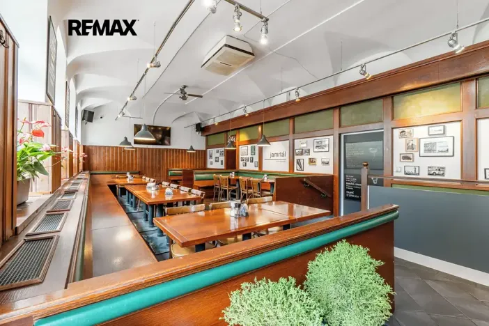 Pronájem restaurace, Praha - Nusle, Sekaninova, 254 m2