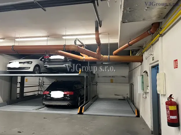 Pronájem garážového stání, Praha - Stodůlky, K zahrádkám, 12 m2