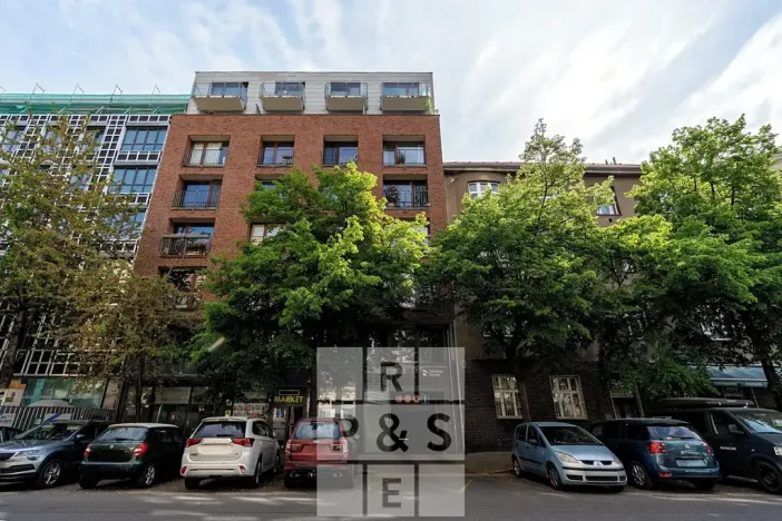 Prodej bytu 2+kk, Praha - Holešovice, Na Maninách, 59 m2