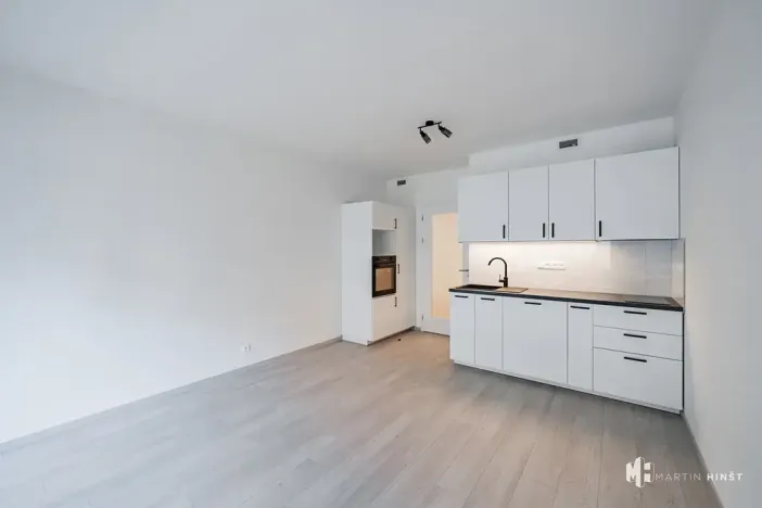 Pronájem bytu 1+kk, Praha - Hloubětín, Poděbradská, 35 m2