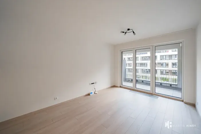Pronájem bytu 1+kk, Praha - Hloubětín, Poděbradská, 35 m2