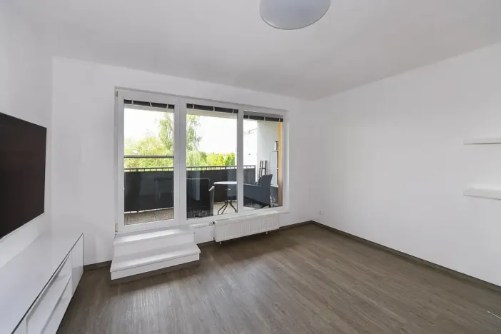 Pronájem bytu 2+kk, Praha - Uhříněves, Saturnova, 45 m2