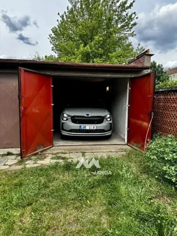 Pronájem garáže, Brno, Korejská, 18 m2