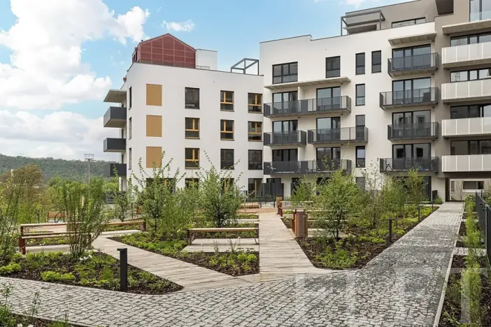 Pronájem bytu 2+kk, Praha - Modřany, Kolmanova, 51 m2