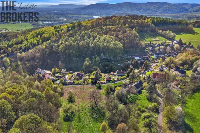 Prodej pozemku, Chuderov, 1718 m2