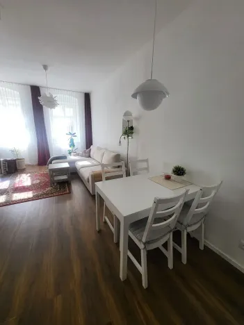 Pronájem bytu 3+1, Jičín, Čelakovského, 71 m2