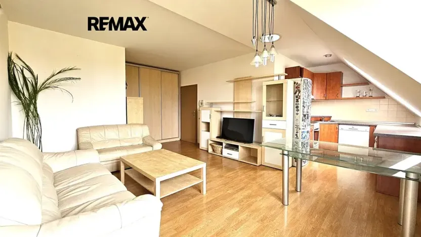 Pronájem bytu 2+kk, Praha - Řepy, Karlovarská, 59 m2