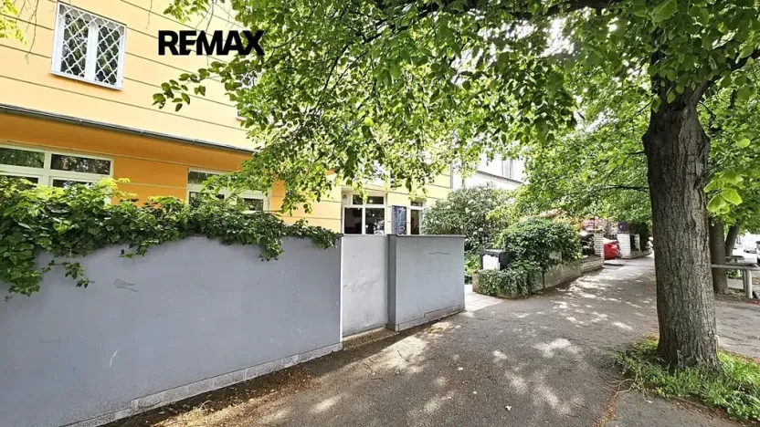 Pronájem bytu 2+kk, Praha - Řepy, Karlovarská, 59 m2