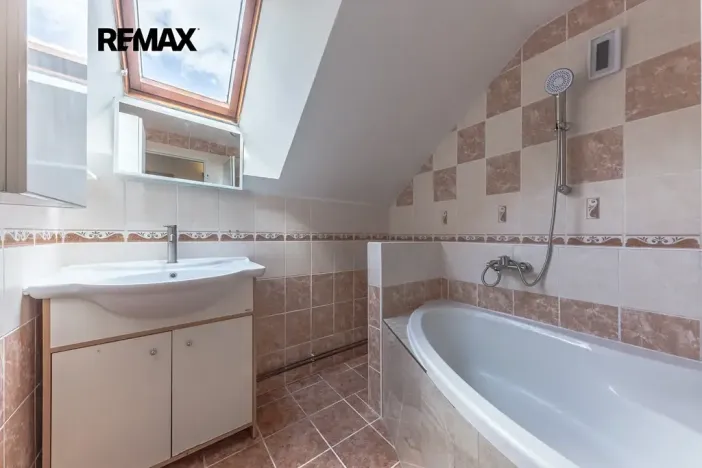 Pronájem bytu 4+kk, Ovčáry, 128 m2