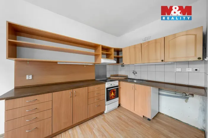 Prodej bytu 1+1, Děčín - Děčín VI-Letná, Školní, 40 m2