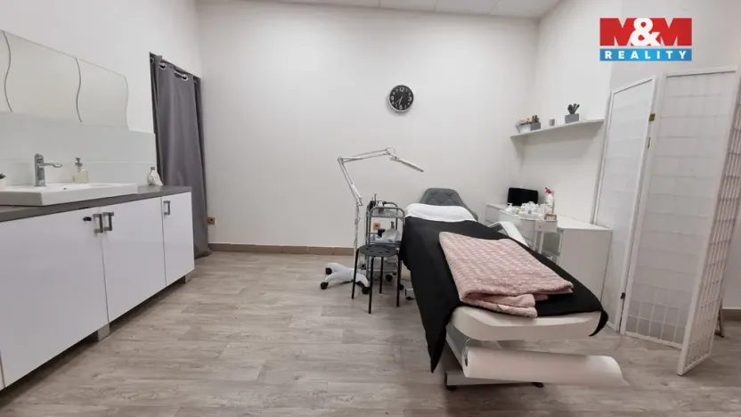 Pronájem obchodního prostoru, Český Těšín, Kysucká, 28 m2