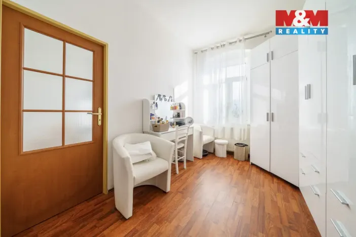 Prodej činžovního domu, Karlovy Vary - Bohatice, Jáchymovská, 700 m2