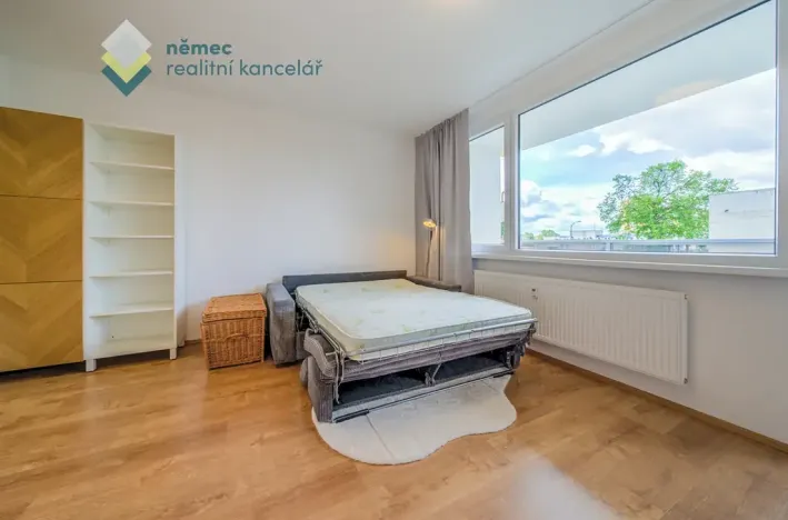 Pronájem bytu 1+kk, Praha - Kamýk, Otradovická, 34 m2