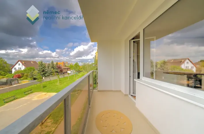 Pronájem bytu 1+kk, Praha - Kamýk, Otradovická, 34 m2