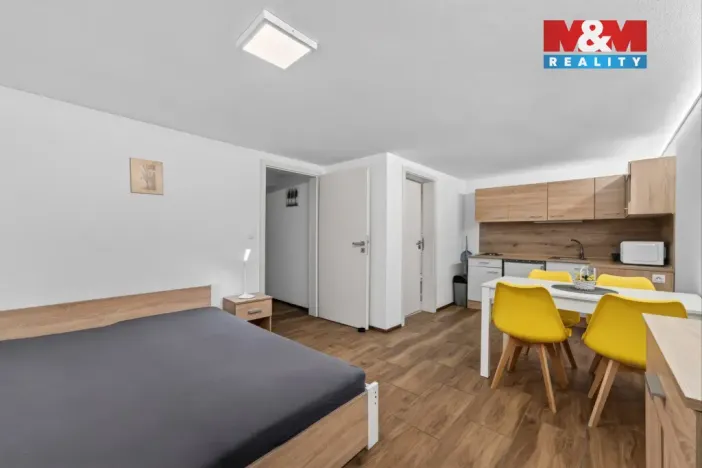 Prodej rodinného domu, Lužnice, 266 m2