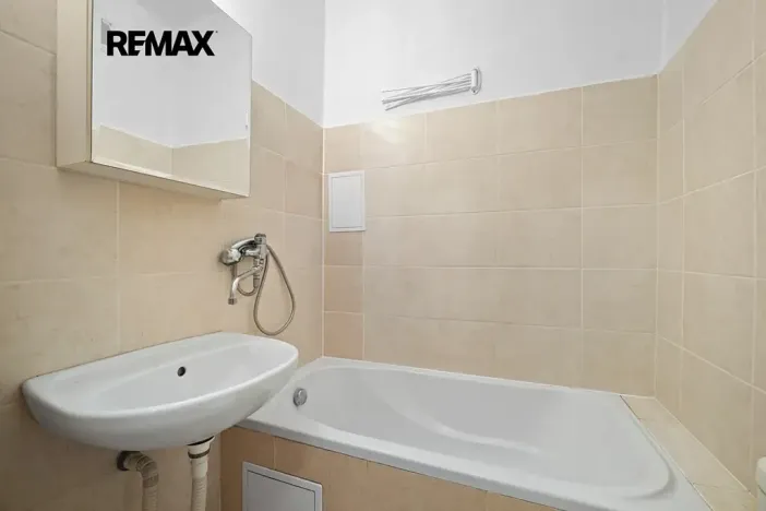 Prodej ubytování, Praha - Vršovice, Bulharská, 95 m2