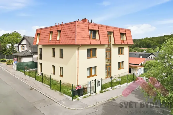 Pronájem bytu 1+kk, Praha - Hloubětín, Pokorného, 49 m2
