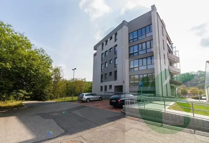 Pronájem bytu 2+kk, Praha - Hrdlořezy, U Smetanky, 48 m2