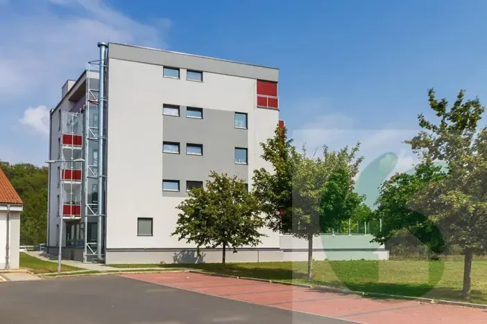Pronájem bytu 2+kk, Praha - Hrdlořezy, U Smetanky, 48 m2