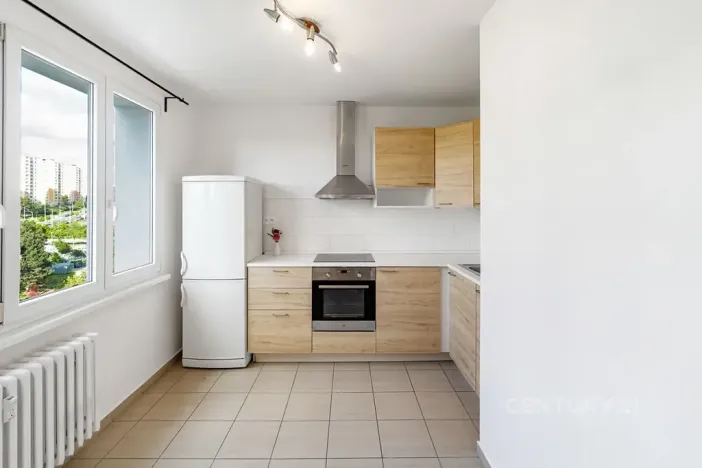 Pronájem bytu 2+1, Praha - Kamýk, Zárubova, 61 m2