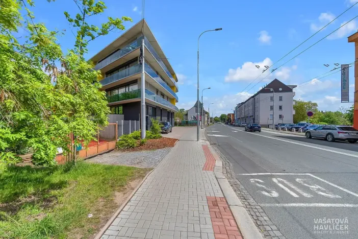 Pronájem bytu 2+kk, Hradec Králové, Pražská třída, 60 m2