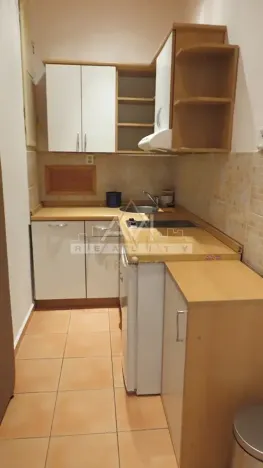 Pronájem bytu 2+1, Praha - Vršovice, Žitomírská, 51 m2