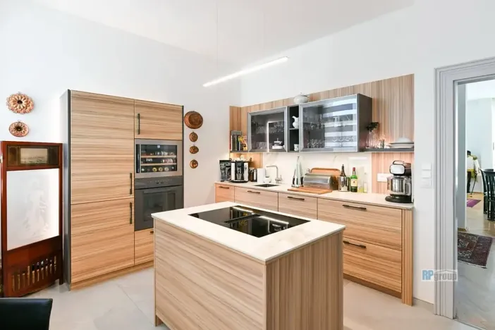 Prodej atypického bytu, Praha - Josefov, Valentinská, 108 m2