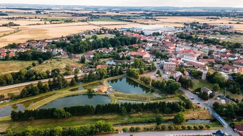 Prodej pozemku pro bydlení, Dašice, Pod Lipami, 1057 m2