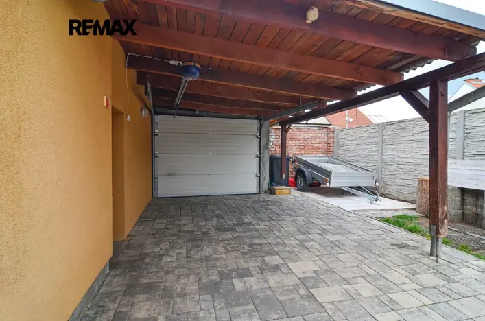 Prodej rodinného domu, Lužice, Lomená, 130 m2