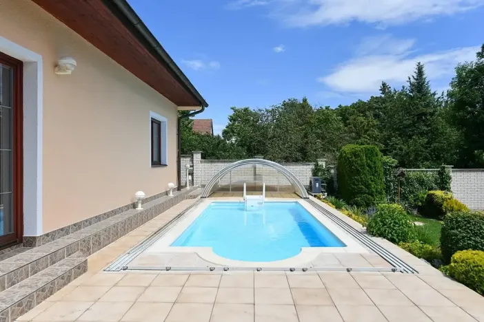 Pronájem rodinného domu, Horoměřice, 350 m2