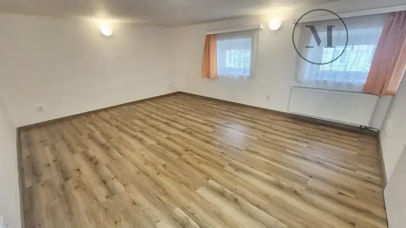 Pronájem bytu 1+kk, České Budějovice, Jírovcova, 28 m2
