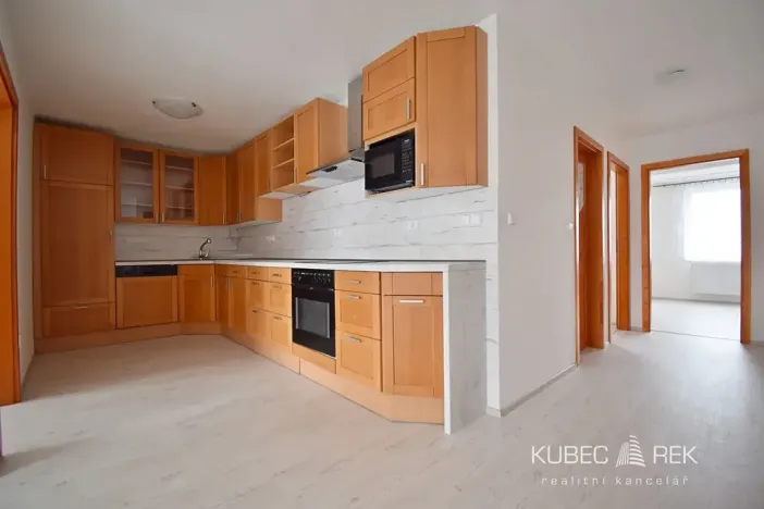 Pronájem bytu 4+kk, Sezimovo Ústí, Lužnická, 90 m2