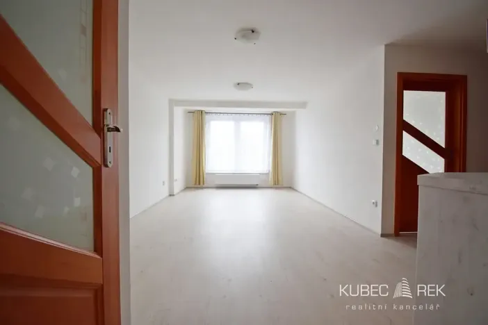 Pronájem bytu 4+kk, Sezimovo Ústí, Lužnická, 90 m2