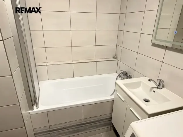Pronájem bytu 2+kk, Praha - Nusle, Kloboučnická, 45 m2