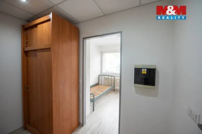 Pronájem bytu 1+kk, Hradec Králové, Sušilova, 32 m2