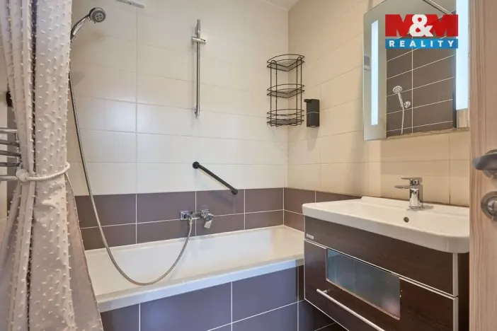 Prodej bytu 3+1, Uherské Hradiště - Jarošov, Markov, 75 m2