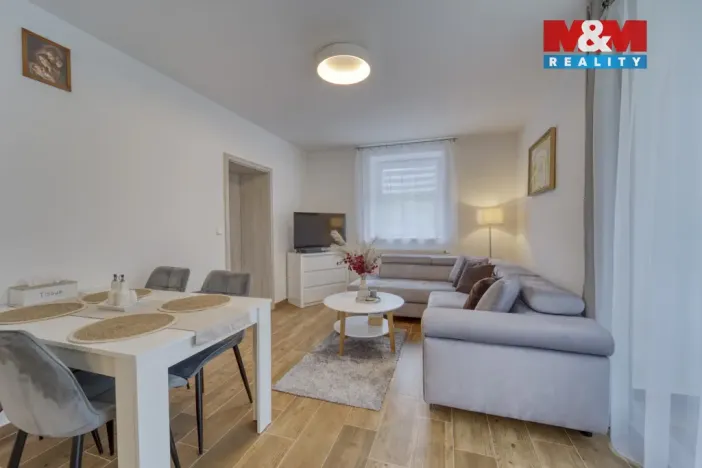 Prodej bytu 2+kk, Sušice - Sušice III, Hájkova, 59 m2