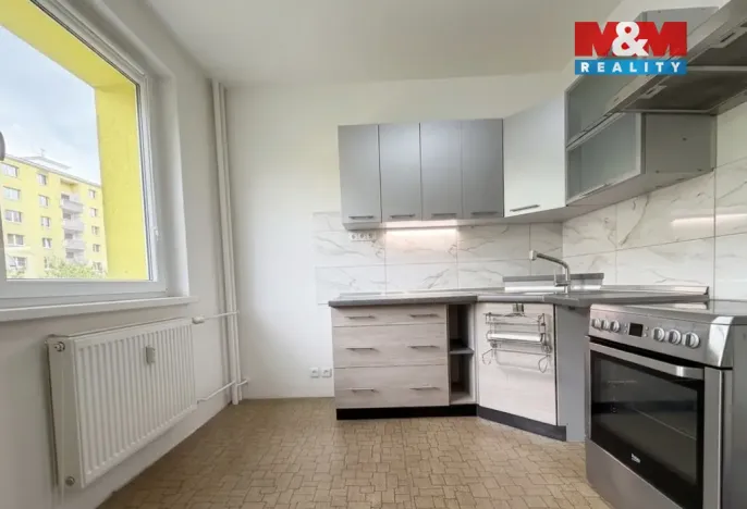 Prodej bytu 2+1, Klášterec nad Ohří, Družstevní, 60 m2