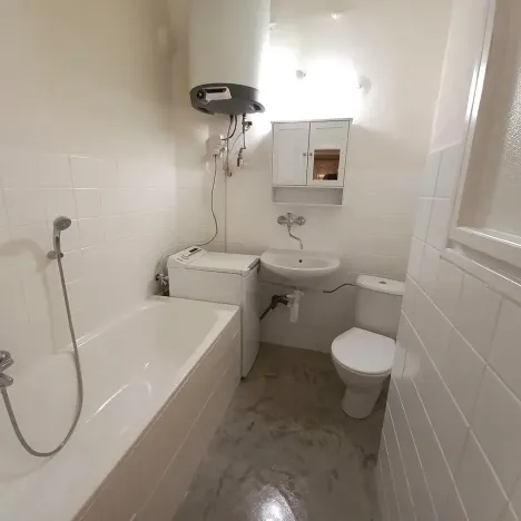 Pronájem bytu 2+kk, Praha - Bubeneč, Raisova, 41 m2