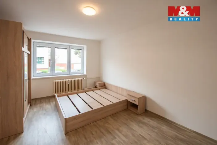 Pronájem bytu 1+1, Hradec Králové - Pražské Předměstí, Vocelova, 36 m2