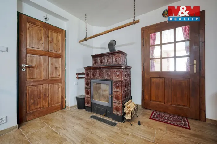 Prodej rodinného domu, Strážov, 359 m2