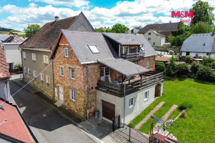 Prodej rodinného domu, Strážov, 359 m2