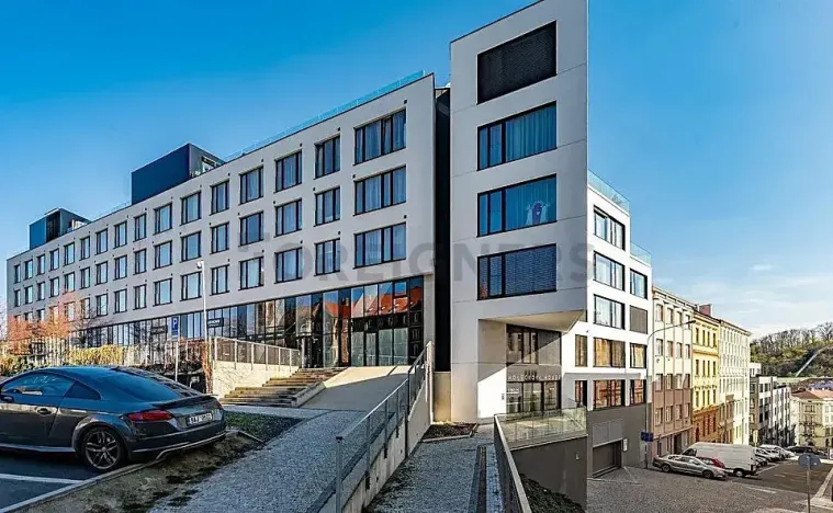 Pronájem bytu 2+kk, Praha - Smíchov, Kmochova, 55 m2